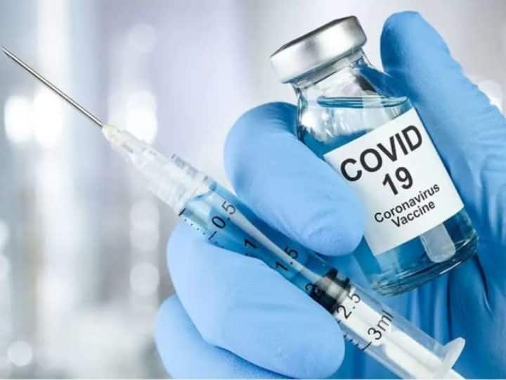 Siddharthnagar Uttar Pradesh family received message regarding second dose of corona virus vaccine man who died in June Siddharthnagar: बुजुर्ग की मौत के कई महीनों बाद परिवार को मिला कोरोना वायरस वैक्सीन लगाने का मैसेज