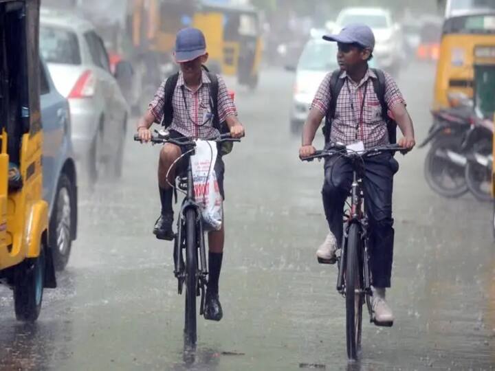 heavy rain tamilnadu school and college leave Schools, College Leave : தமிழ்நாட்டில் இன்று எந்தெந்த மாவட்டங்களில் பள்ளிகள், கல்லூரிகளுக்கு விடுமுறை...?