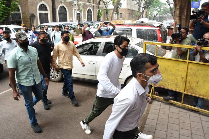 Shah Rukh Khan’s son Aryan Khan arrived at the Narcotics Control Bureau (NCB) office on Friday afternoon to mark his attendance. [pic credit: Manav Manglani]