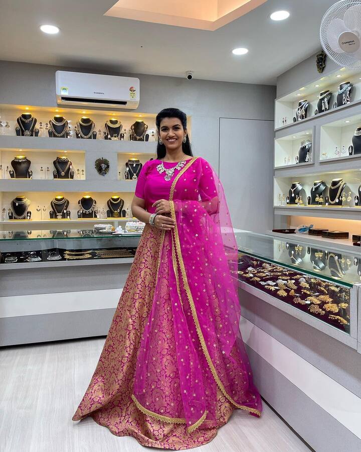 తమిళ నటి శ్రీదేవి అశోక్ లేటెస్ట్ ఫోటోస్(Photo Courtesy:sridevi Ashok Instagram)