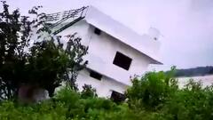 Andhra Pradesh Rains: उफान पर चित्रावती नदी, पानी में डूबा तिरुमाला शहर