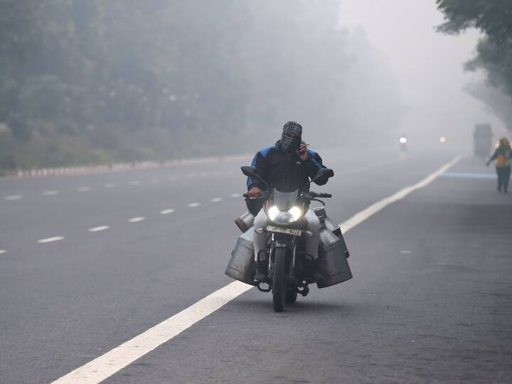 Weather Update Cold weather will increase in Delhi NCR there is a possibility of hailstorm in Uttarakhand Weather Update: ਦਿੱਲੀ-NCR 'ਚ ਵਧੇਗੀ ਠੰਢ, ਪਹਾੜਾਂ 'ਚ ਗੜ੍ਹੇਮਾਰੀ ਦੀ ਸੰਭਾਵਨਾ, ਜਾਣੋ ਦੇਸ਼ ਭਰ 'ਚ ਮੌਸਮ ਦਾ ਮਿਜਾਜ਼