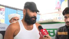 Farm Laws repeal | Farmer protesting without shirt says will wear full clothes only after law is taken back officially
