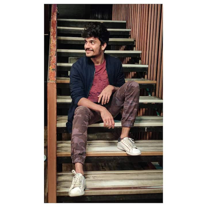 ఇన్ స్టాగ్రామ్ లో కూడా మిల్లియన్ల ఫాలోవర్లు ఉన్నారు. (Photo Courtesy:Harshith Reddy Instagram)