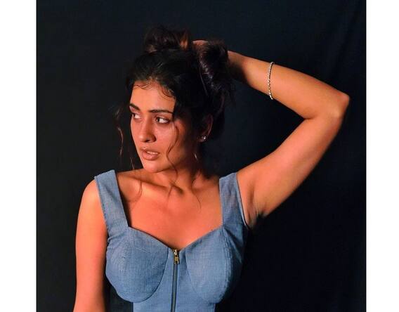 Paayal Rajputh Photos: కవ్వించడంలో ఈమెను మించిన వారు లేరు... పాయల్ హాట్ లుక్స్ Paayal Rajputh Photos: కవ్వించడంలో ఈమెను మించిన వారు లేరు... పాయల్ హాట్ లుక్స్