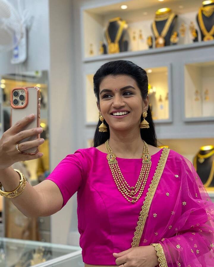తమిళ నటి శ్రీదేవి అశోక్ లేటెస్ట్ ఫోటోస్(Photo Courtesy:sridevi Ashok Instagram)