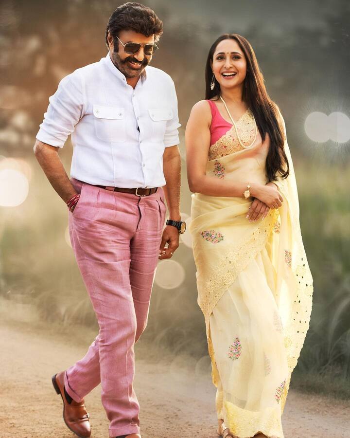 బాలకృష్ణ, ప్రగ్యా జైస్వాల్ జంటగా నటించిన సినిమా తొలి సినిమా 'అఖండ'. (Image Credit/ Pragya Jaiswal Instagram)