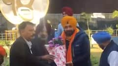 Sidhu bashed for calling Imran Khan 'elder brother'