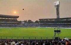 Eden Gardens: কোভিডকালে নিয়মের কড়াকড়ি, দর্শক আসনেই রাখা থাকবে মাস্ক-স্যানিটাইজার। Bangla News