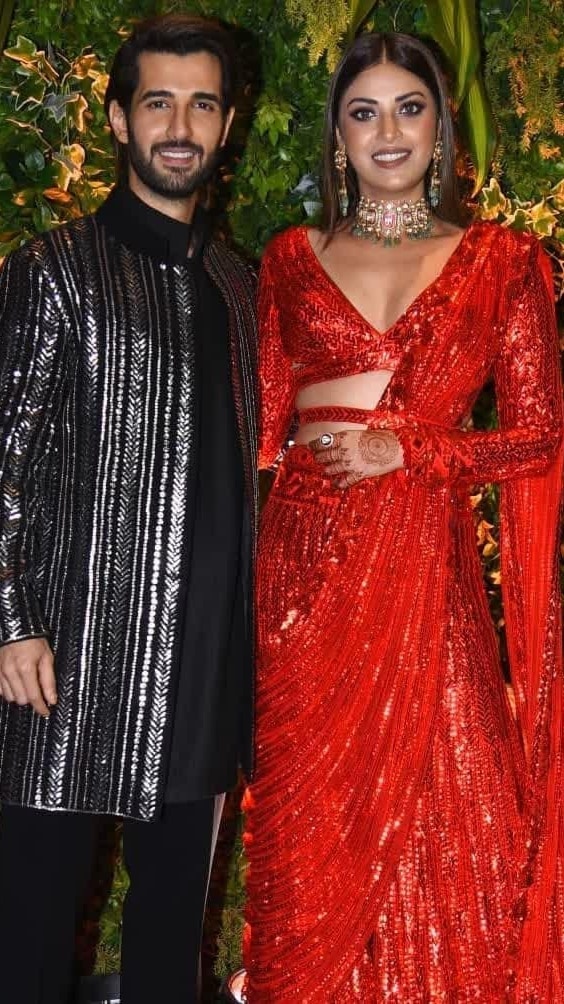 Aditya Seal और Anushka Ranjan के संगीत सेरेमनी की वीडियो