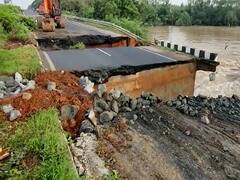 Nellore Floods: నెల్లూరు వద్ద NH-16 కు గండి, తెగిపోయిన నేషనల్ హైవే.. కి.మీ. మేర నిలిచిన వాహనాలు