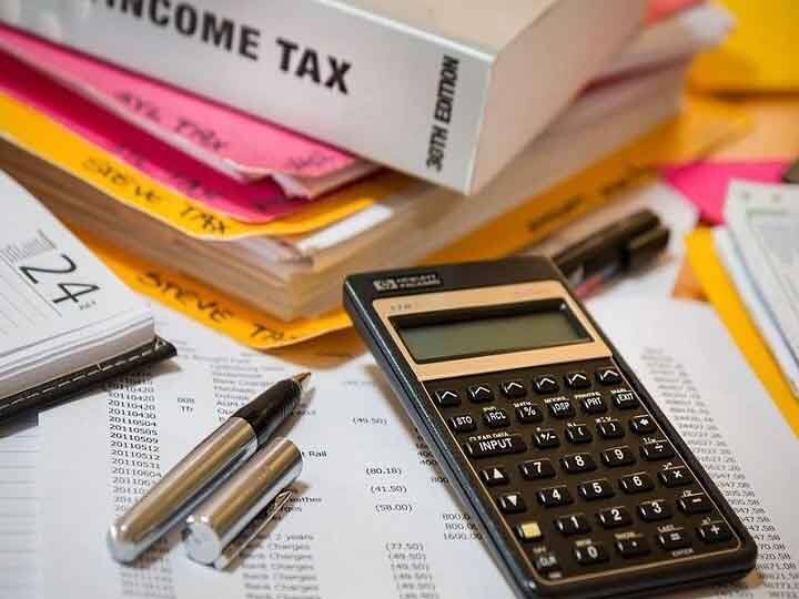 Income Tax Return follow easy steps to file your ITR last date 31 December 2021 Income Tax Return: क्या आप भी खुद से भरना चाहते हैं आयकर रिटर्न, जानिए बिल्कुल आसान से स्टेप्स