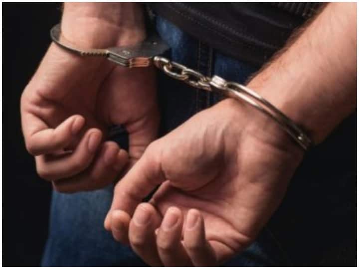 Uttar Pradesh Meerut police arrested another accused of Solver Gang accused is constable in state police Meerut News: दूसरे की जगह दरोगा की परीक्षा देने आया 'सॉल्वर गैंग' का सदस्य निकला पुलिसकर्मी, भेजा गया जेल
