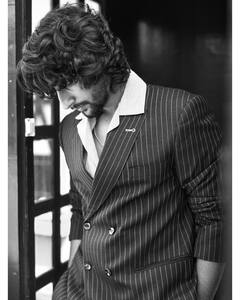 Akash Thosar :आकाश ठोसरचा ब्लॅक अँड व्हाईट अंदाज, सोशल मीडियावर होतोय व्हायरल