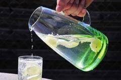 জলেই যাবতীয় রোগমুক্তি, রোজ সকালে নিয়ম করে পান করছেন তো?