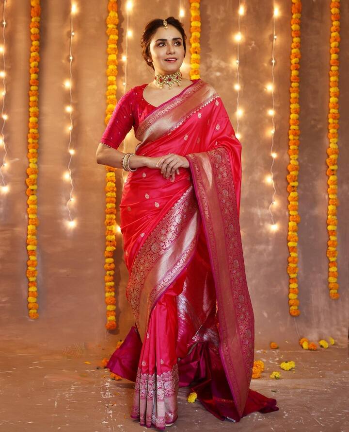 अमृता एक स्टायलिश अभिनेत्री म्हणून ओळखली जाते. अमृताने बॉलिवूडमध्येही आपल्या अभिनयाचा ठसा उमटवला आहे.(Photo:@amrutakhanvilkar/IG)