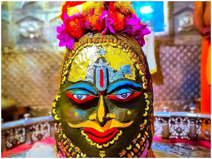 Mahakal Sawari 2021: परंपरागत मार्ग से आज निकलेगी भगवान महाकाल की सवारी, भक्त भी हो सकेंगे शामिल Mahakal Sawari 2021 mahakal-ride-will-come-out-from-traditional-route tomorrow devotees can also participate ANN Mahakal Sawari 2021: परंपरागत मार्ग से आज निकलेगी भगवान महाकाल की सवारी, भक्त भी हो सकेंगे शामिल