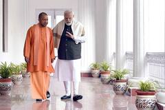 Yogi-Modi की तस्वीर पर SP बोली- CM को PM बता रहे कि सामने दरवाजा है.. अब आपके बस का नहीं रहा