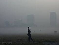 Delhi में प्रदूषण का स्तर बेहद खराब, आज भी छाई है जहरीली धुंध