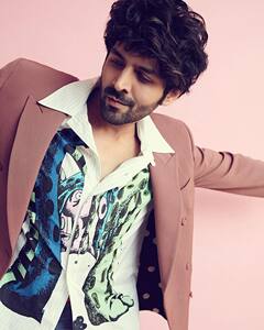 Birthday Special: The 'Shehzada' Of Bollywood Kartik Aaryan Looks A Complete Dapper, SEE PICS