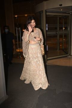 Rhea Chakraborty Party: सुशांत के निधन के बाद पहली बार देर रात पार्टी करने निकलीं रिया चक्रवर्ती, खूबसूरत अंदाज वायरल