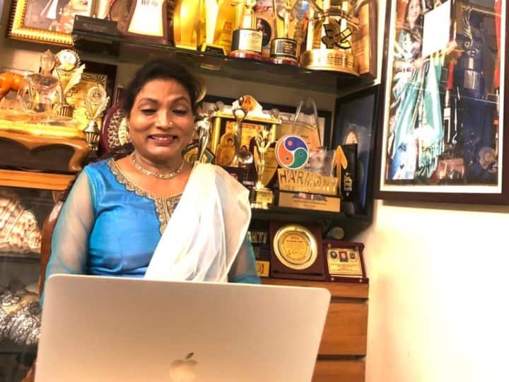 Padmashri Awardee Kalpana Saroj Woman Entrepreneur became millionaire by doing a daily wage work of Rs 2, runs many companies ANN Woman Entrepreneur: 2 रुपये दिहाड़ी का काम करने वाली महिला कैसे बनी हजारों करोड़ की मालकिन, जानिए एक महिला के फर्श से अर्श तक का सफर