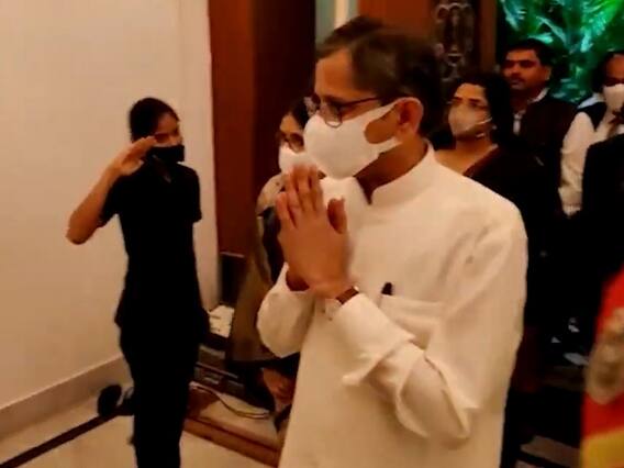 CJI NV Ramana: పుట్టపర్తికి చేరుకున్న సీజేఐ ఎన్వీ రమణ