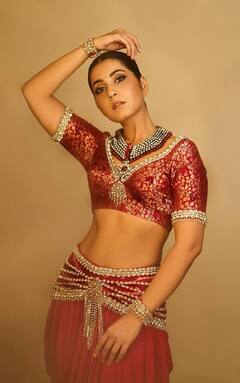 Rashi Khanna clicks: ரசிக்க வைக்கும் ராஷி கண்ணா நடன க்ளிக்ஸ்