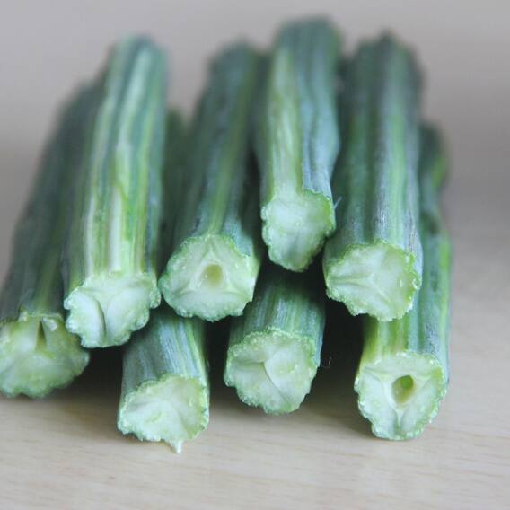 উপকারিতার শেষ নেই ডাঁটার