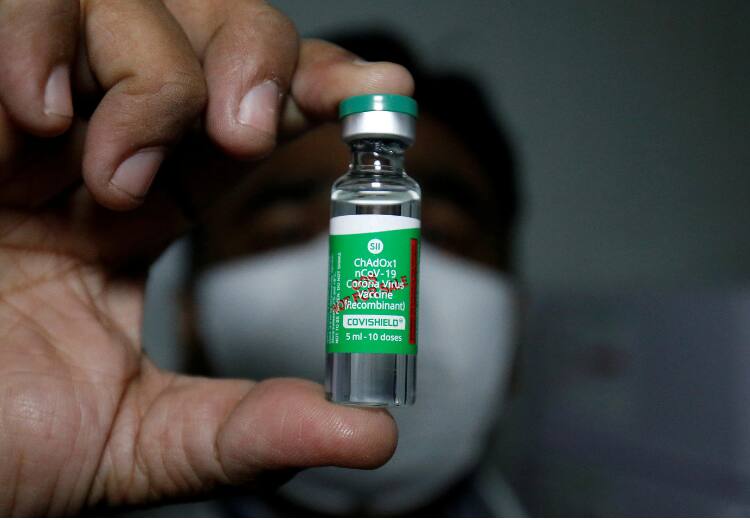 Serum Institute of India plans to export Covid 19 vaccines to Covax countries around the world கோவிஷீல்ட் தடுப்பூசிகளை வெளிநாடுகளுக்கு ஏற்றுமதி செய்யும் திட்டம்.. முழு விவரம் என்ன?