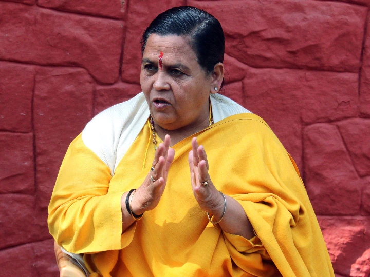 BJP Leader Uma Bharti reaction on Modi govt Farm laws withdraw decision Uma Bharti On Farm Laws: कृषि कानूनों को रद्द करने के मोदी सरकार के फैसले पर आया उमा भारती का बयान, जानें क्या कहा है