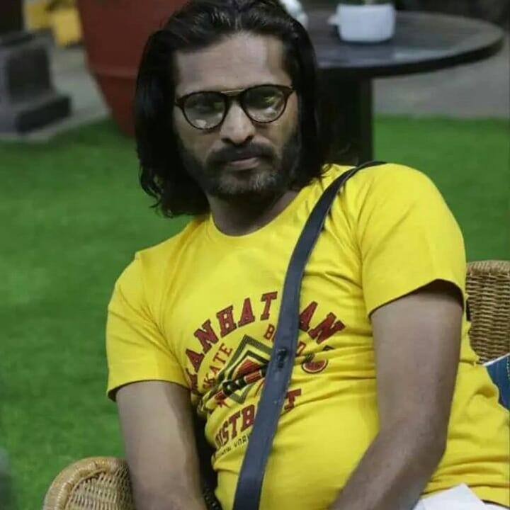 'बिग बॉस 15' कार्यक्रमाची चर्चा सोशल मीडियावर नेहमीच होत असते. पण अभिजीत बिचुकलेच्या एन्ट्रीमुळे या चर्चांना जोर आला आहे.