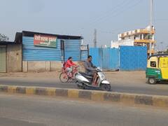 Madhya Pradesh: उज्जैन में लोगों के विरोध के बाद जिलाधिकारी ने सील की शराब की दुकान