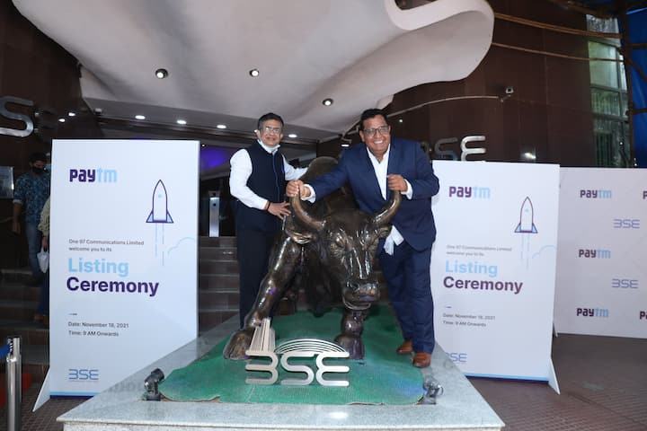 Paytm Share free falls continues second day at stock exchanges, Investors suffering with 50,000 crore rupees of listing Loss Paytm IPO: नहीं थम रही पेटीएम के शेयर में गिरावट का सिलसिला, निवेशकों को अब तक 50,000 करोड़ रुपये का नुकसान