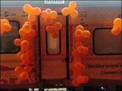 Ramayan Express Train: रामायण एक्सप्रेस में वेटरों की ड्रेस पर उज्जैन के साधु-संतों ने जताई आपत्ति, रेलवे मंत्रालय को भेजा गया पत्र