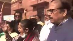 TMC leaders protest outside MHA, this is what Dola Sen said