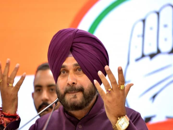 Navjot Singh Sidhu Speaks- Confidence Of Broken People In Punjab Navjot Singh Sidhu ਬੋਲੇ- ਪੰਜਾਬ 'ਚ ਟੁੱਟਿਆ ਲੋਕਾਂ ਦਾ ਭਰੋਸਾ, ਮੁੱਖ ਮੰਤਰੀ ਆਹੁਦੇ ਨੂੰ ਲੈ ਕੇ ਦਿੱਤਾ ਇਹ ਜਵਾਬ