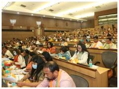 दिल्ली BJP कार्यकारिणी की बैठक में केजरीवाल सरकार के खिलाफ कई प्रस्ताव पारित, नगर निगम चुनावों को लेकर भी विस्तार से हुई चर्चा