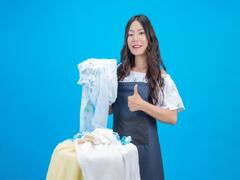 Cleaning Tips: महंगी ड्रेस को करना चाहते हैं आसानी से साफ, इन आसान स्टेप्स को अपनाएं