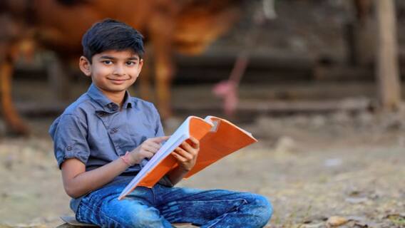 Post Office दे रहा शानदार फायदा, 10 साल से बड़े बच्चे का खोलें अकाउंट, बदले में हर महीने मिलेंगे पैसे