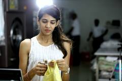 Cleaning Tips: महागड्या डिझायनर कपड्यांची काळजी कशी घ्याल? ‘या’ सोप्या स्टेप्स