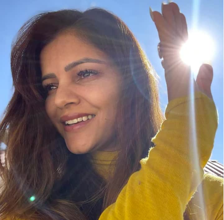 ਰੁਬੀਨਾ ਵੀ ਆਪਣੀ ਫਿਟਨੈੱਸ ਦਾ ਪੂਰਾ ਧਿਆਨ ਰੱਖਦੀ ਹੈ। ਹਾਲਾਂਕਿ ਲਾਕਡਾਊਨ 'ਚ ਰੁਬੀਨਾ ਦਾ ਭਾਰ ਕਾਫੀ ਵਧ ਗਿਆ ਹੈ। ਉਸ ਦਾ ਇਹ ਵਧਿਆ ਕਾਰਨ ਪ੍ਰਸ਼ੰਸਕਾਂ ਨੂੰ ਪਸੰਦ ਨਹੀਂ ਆ ਰਿਹਾ