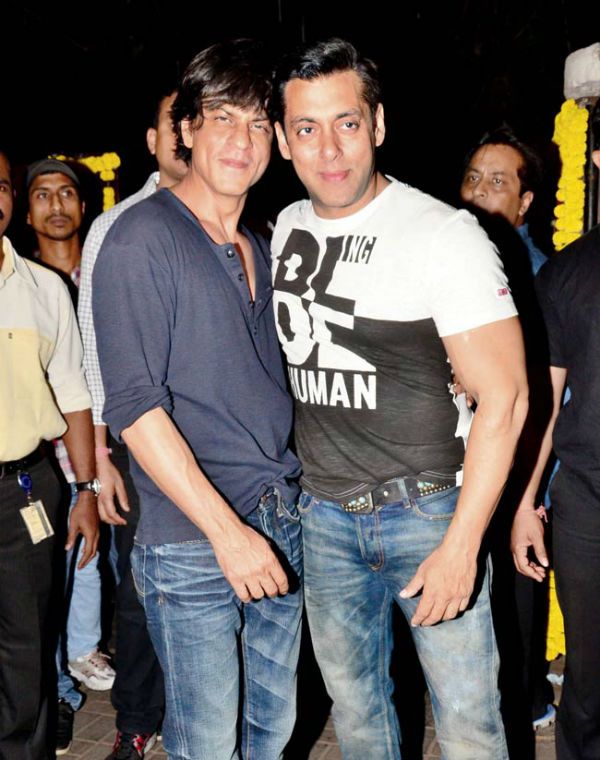 SRK Struggling Days: किंग खान बनने से पहले कुछ भी नहीं था Shah Rukh Khan के पास, खाली जेब मुंबई पहुंचे SRK की इस परिवार ने की थी मदद