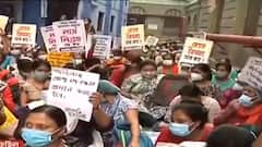 SSKM: হাসপাতাল চত্বরে মাইক বাজিয়ে নার্সদের আন্দোলন, রিপোর্ট দিতে দুদিন সময় চাইল রাজ্য | Bangla News
