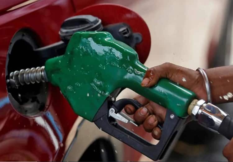 Excise Duty on Petrol-Diesel: वित्त वर्ष 2020-21 में केन्द्र की पेट्रोल-डीजल से कमाई हुई दोगुनी, जानिए खजाने में आये कितने लाख करोड़ रुपये