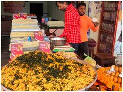 Sehore News: सीहोर में चाय के साथ किताब बेचते हैं जितेंद्र राठौड़, जुनून के पीछे बताई ये वजह