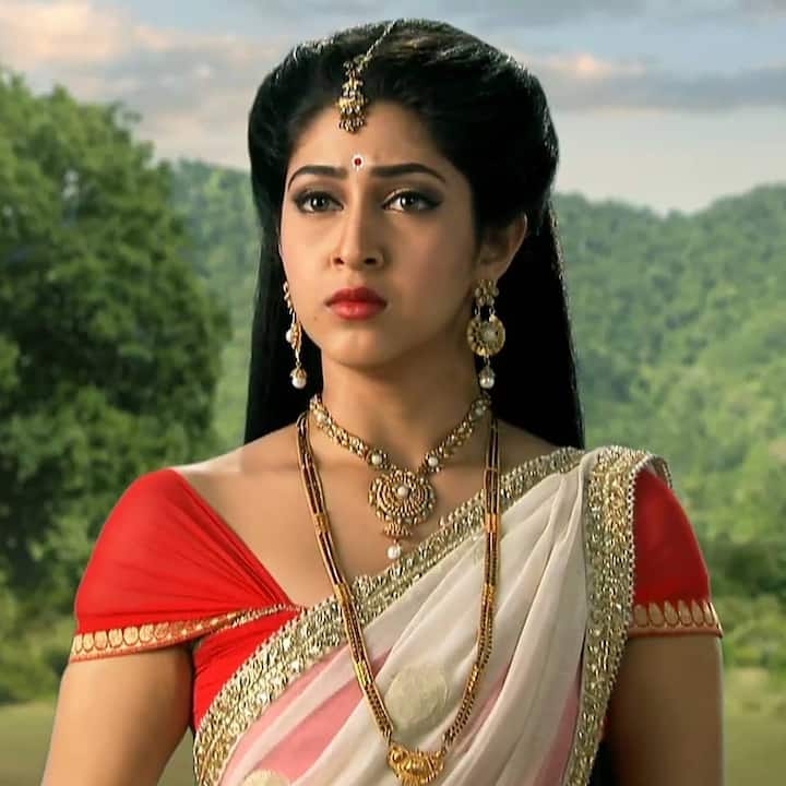 ‘देवों के देव… महादेव’ में सोनारिका की खूबसूरती पर हर किसी की नजरें थमी रहती थी. शो में सोनारिका पार्वती के लीड रोल में दिखाई देती थी.