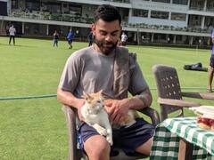 Virat Kohli पडला मांजरीच्या प्रेमात, फोटो शेअर करत अनुष्कालाही दिला भन्नाट रिप्लाय