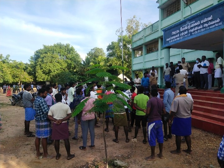 உனக்கு ரெண்டு புருஷனா? - மாணவியிடம் தகாத முறையில் பேசிய ஆசிரியர் போக்சோவில் கைது