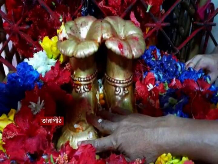 এছাড়া এখানে তন্ত্র অনুসারে ব্রহ্মের সাধনা করা হয়৷ দ্বিতীয় মহাবিদ্যায় তারার রূপ কল্পনাও অপূর্ব৷